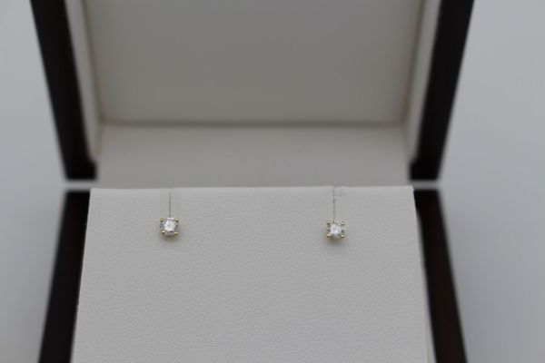 Boucles d'oreilles Diamant 4 griffes Or Jaune