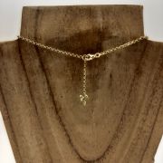 Collier rose et bourgeons or jaune 750 millièmes